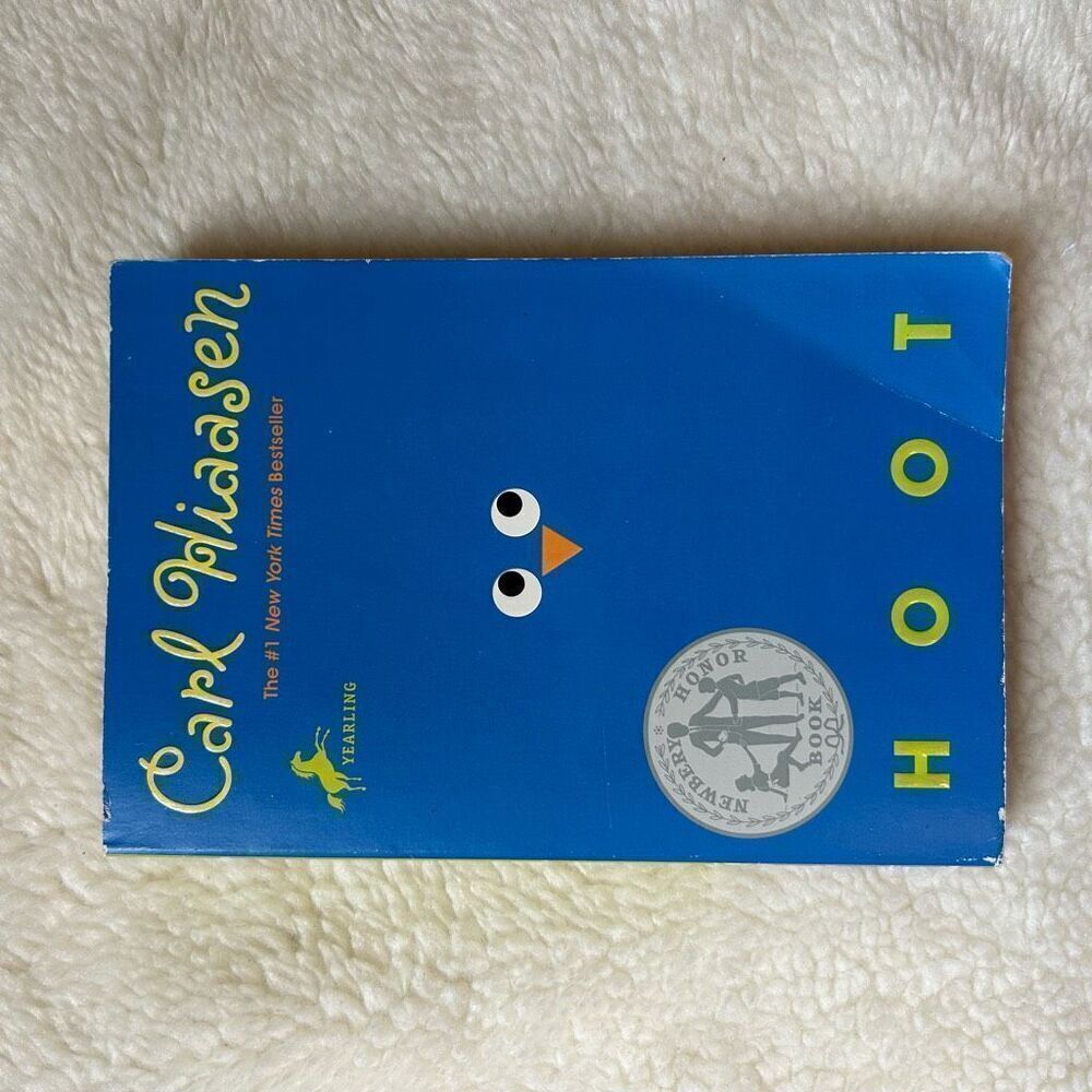 Hoot Book by Carl Hiaasen